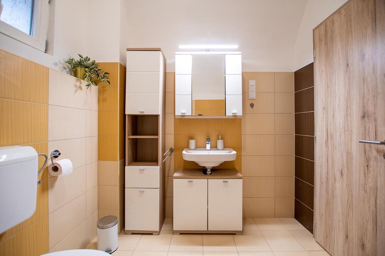 Zora Lak Apartment Sopron Exterior photo
